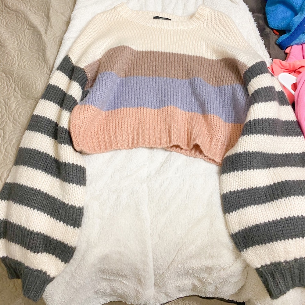 Forever 21 striped balloon sleeve sweater!